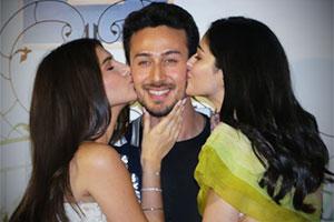 Tara Sutaria sings Karan Johar's favourite song at Student of the Year 2 Trailer Launch