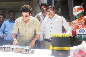 Celebrities wish Sachin Tendulkar on his 46th birthday