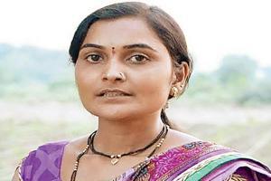 Farmer's widow raises Rs 1.5 lakh on social media for poll campaign