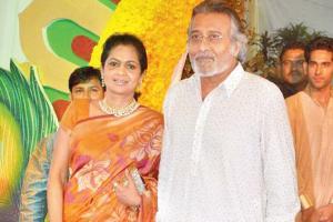 Late Actor Vinod Khanna S Wife Kavita Khanna Miffed Here S Why 4 september at 06:18 ·. late actor vinod khanna s wife kavita