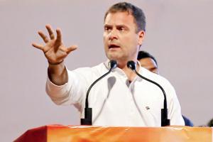 Rahul Gandhi charms Wardha, promises separate annual budget for farmers