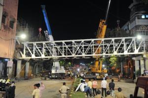 CST bridge collapse: Death toll rises to seven