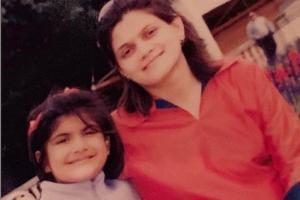 Have you seen this childhood pic of Ananya Birla with mother Neerja?