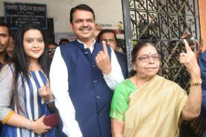 Elections 2019: Chief Minister Devendra Fadnavis casts vote in Nagpur