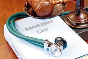 Bombay High Court refuses to let college student end pregnancy