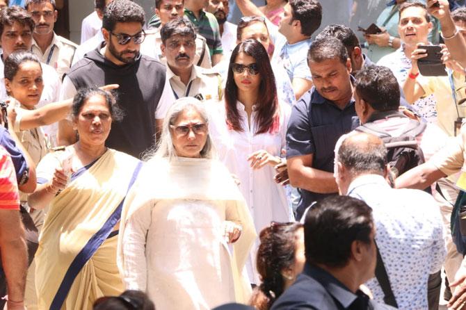 Bachchan Family1