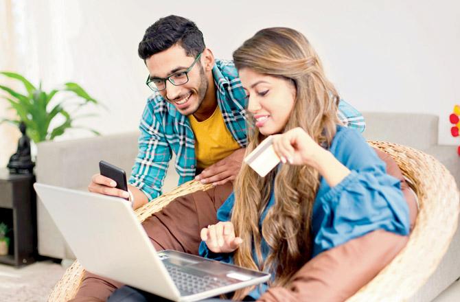 The study found that people between the age group of 35-45, primarily married couples, are regular user of online grocery shopping portals. Representation pic/Getty Images