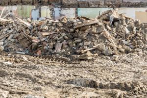 10 workers killed after being buried under mound of mud in Hyderabad