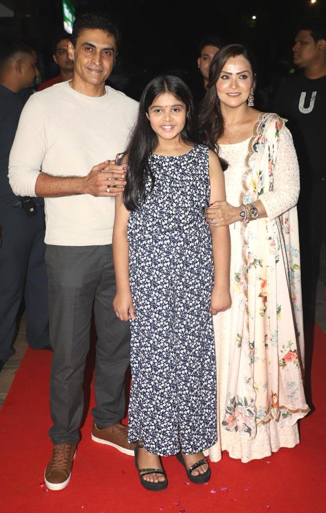 Mohnish Bahl, who played Rajesh Nath, Salman's older brother, attended the special screening with his wife Ekta and younger daughter Krishaa. 