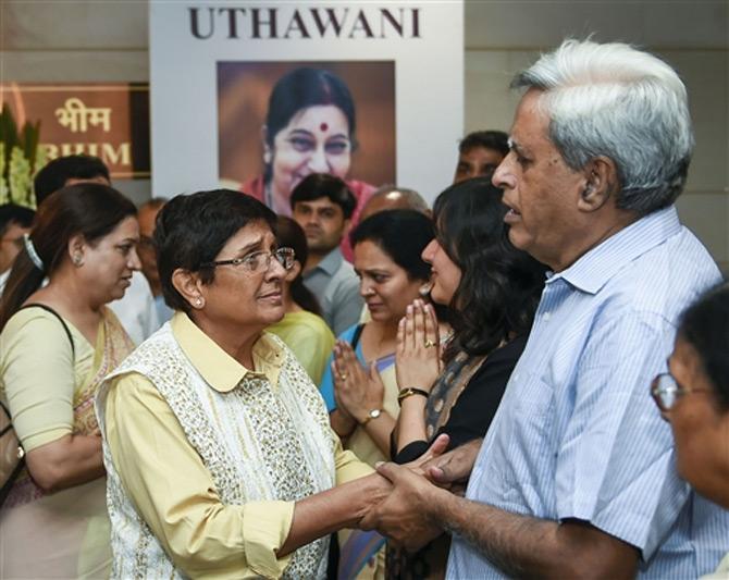 Puducherry Lt. Governor Kiran Bedi offers her condolences to Swaraj Kaushal, husband of former external affairs minister and BJP leader, late Sushma Swaraj during the 'Uthawani' ceremony held at New Delhi.