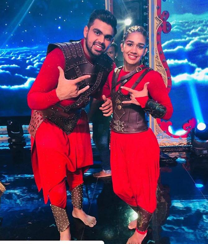 In June 2019, Babita Phogat announced her engagement to boyfriend Vivek Suhag after he proposed to her on national television in Haryanvi.