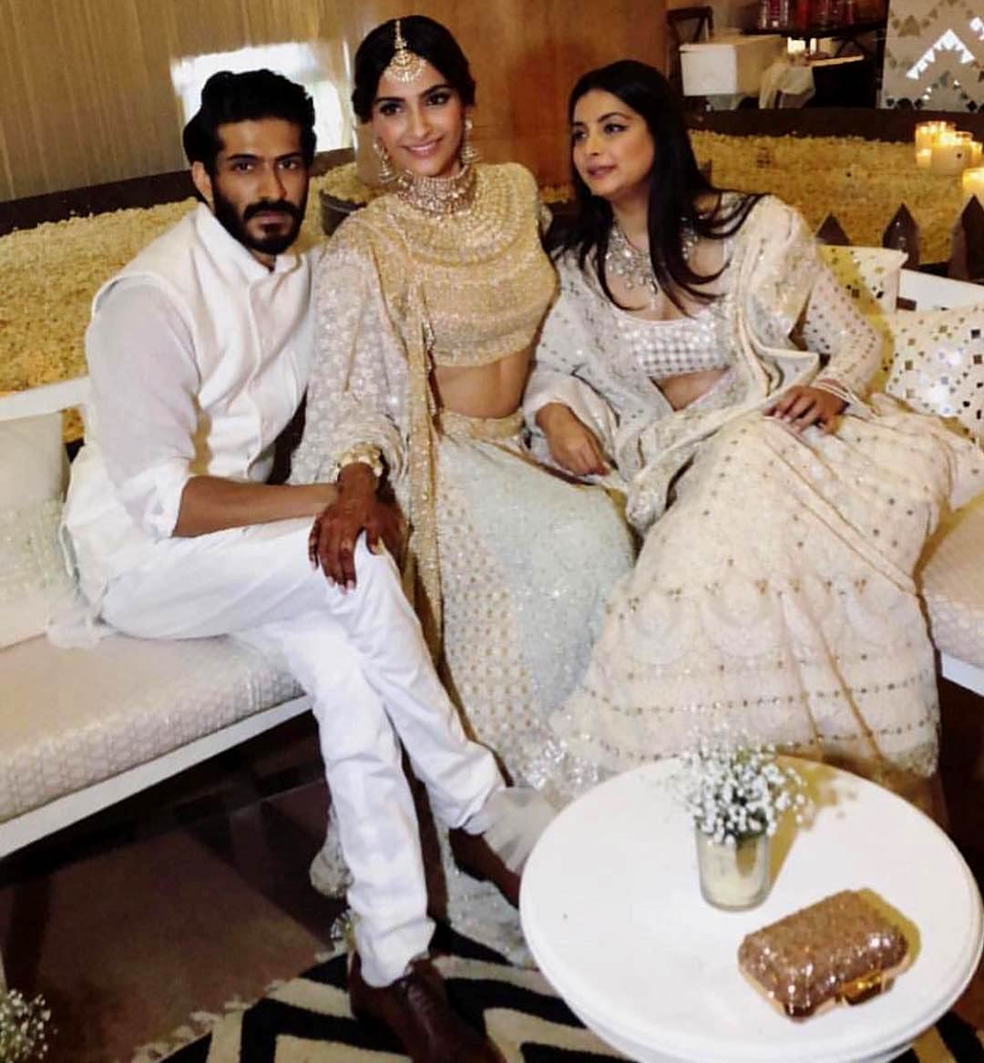 Sonam Kapoor's sister Rhea (right) produced Aisha and Veere Di Wedding, which starred Sonam in the lead role. Their brother, Harshvardhan made his Bollywood debut with Mirzya. He also starred in Vikramaditya Motwane's Bhavesh Joshi Superhero!
