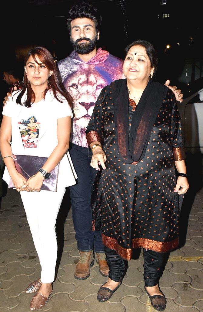 Aarya Babbar with wife Jasmine Puri and mother Nadira Babbar also attended the special screening of Khandaani Shafakhana in Andheri.