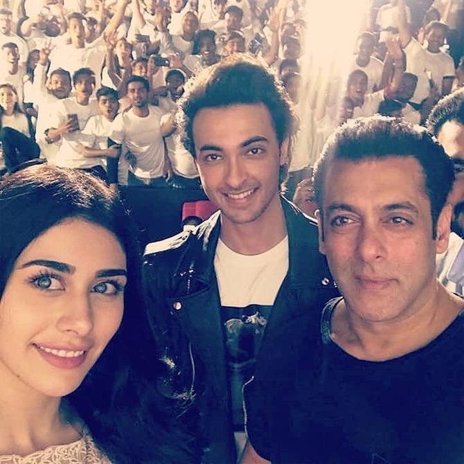 Warina Hussain: Salman Khan launched his muse Warina Hussain, an Iraqi-Afghani model-actress in 2018. She starred opposite his brother-in-law Aayush Sharma in his home production Loveyatri.