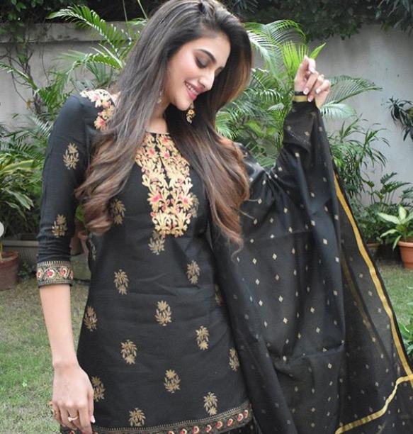 Nusrat Jahan is one of the most glamorous politicians today. Although Nusrat loves all colours, she swears by the colour black. From crop tops and ethnic wear to and workout attire, Nusrat truly loves the colour