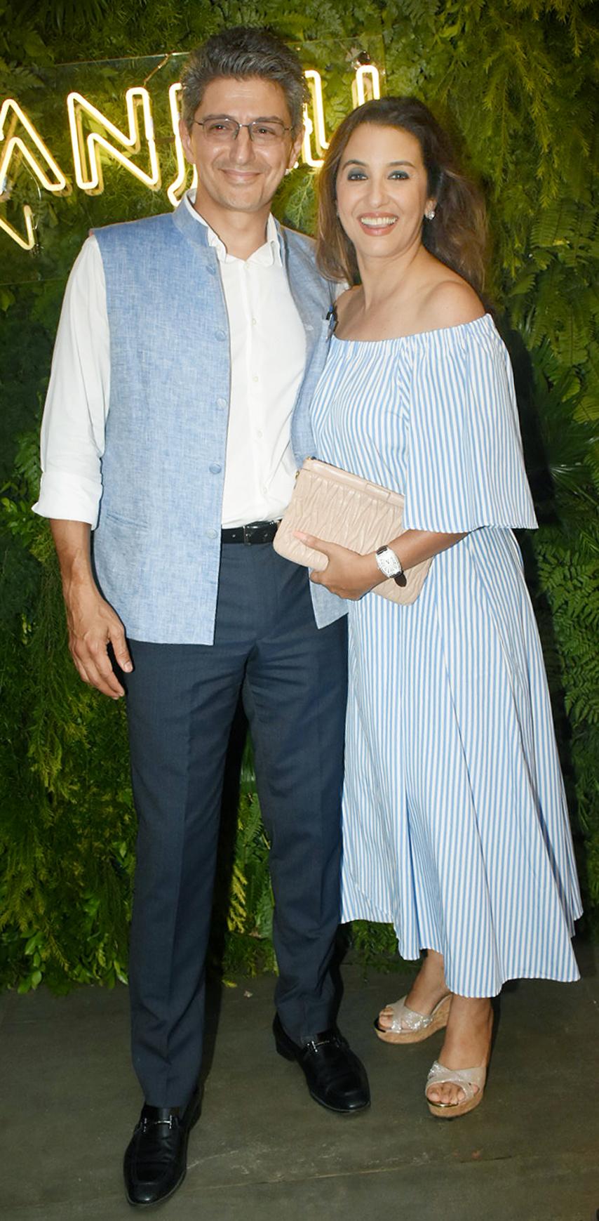 Perizaad Zorabian and husband Boman Rustom Irani posed for the shutterbugs as they attended the salon launch event hosted in Juhu, Mumbai.