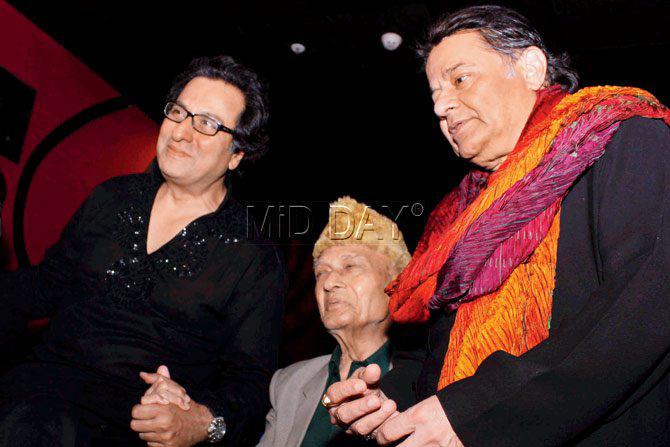 Khayyam Sahab passed away after a prolonged illness on August 19, 2019. He was 92. The noted composer was admitted at the ICU at Sujay Hospital in suburban Juhu due to lung infection.