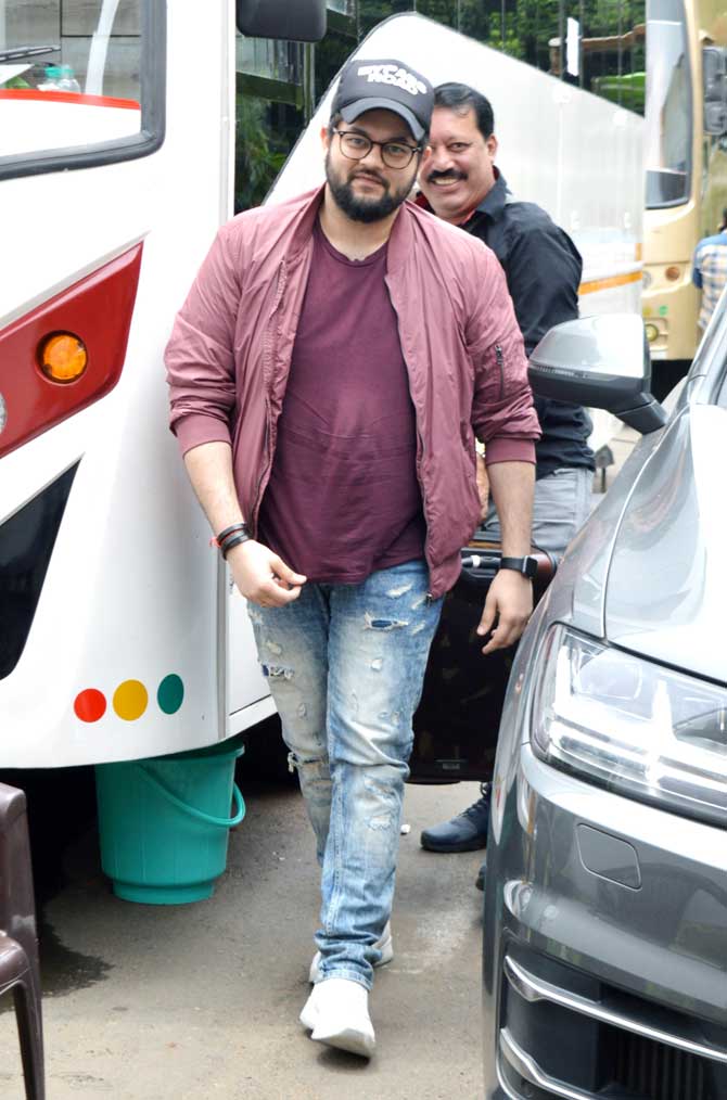 Neil has turned a writer and a producer with the film and will essay the role of a paraplegic in the film. The thriller drama which also features Adah Sharma, Shama Sikander, Rajit Kapur, Gul Panag, and Sudhanshu Pandey is set to release on November 1, 2019. We wish the teams of Saaho and Bypass Road all the best!