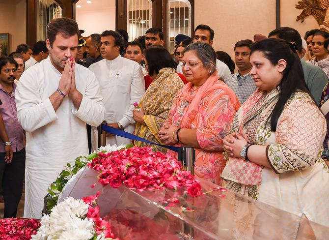 Former Congress President and MP from Wayanad, Kerala, Rahul Gandhi arrived at the residence of the former Union Minister Arun Jaite to pay tribute to the late leader who breathed his last at AIIMS in New Delhi