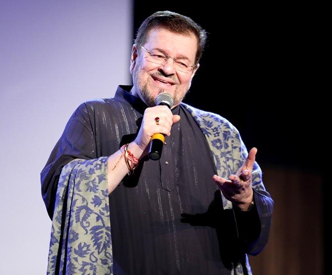 Nitin Mukesh is known for popular songs like 'So Gaya Yeh Jahan' and 'Duma Dum Mast Kalandar'.