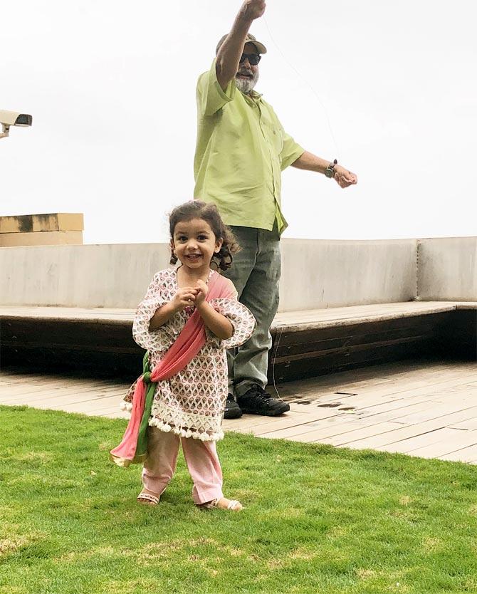 Misha Kapoor with Pankaj Kapur (Shahid Kapoor's father). The 'dada-poti' (grandfather-granddaughter) duo was clicked while enjoying a kite-flying session. Mira Rajput Kapoor had shared this photo along with the caption: Kite flying with Baba! It's a happy Independence Day!