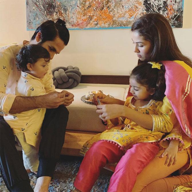 Misha Kapoor's first Raksha Bandhan with her sibling Zain Kapoor. The little ones were twinning with their parents' outfit, as can be seen in the picture. Mira shared the picture on Instagram and wrote alongside: Promises to keep.