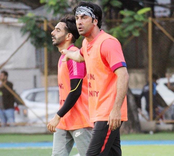 Like every week, Ranbir Kapoor, Aparshakti Khurana, along with other stars were spotted at a popular ground in Juhu enjoying a game of football. All pictures/Yogen Shah