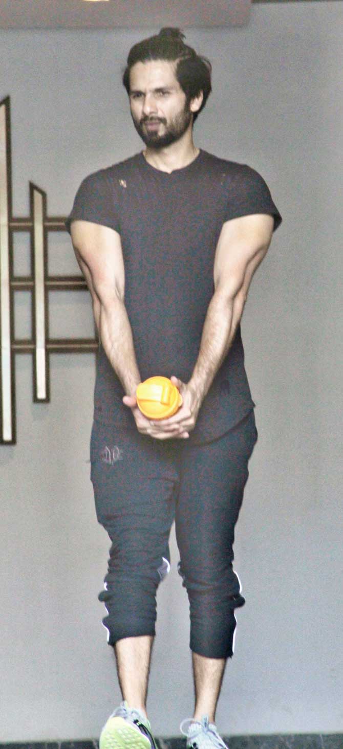 Shahid Kapoor was also spotted at the Mumbai airport. Shahid was last seen in Kabir Singh which has done Rs 278 crore at the box office till date.