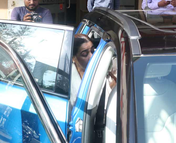 Amrita Singh was spotted with son Ibrahim Ali Khan in Juhu, Mumbai. On the work front, Amrita was last seen in Badla, starring Taapsee Pannu and Amitabh Bachchan in pivotal role among others.
