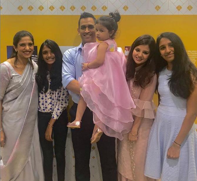 Sakshi Dhoni posted this picture with MS Dhoni and a few family friends in Chennai during the IPL 2019 and captioned it as, 