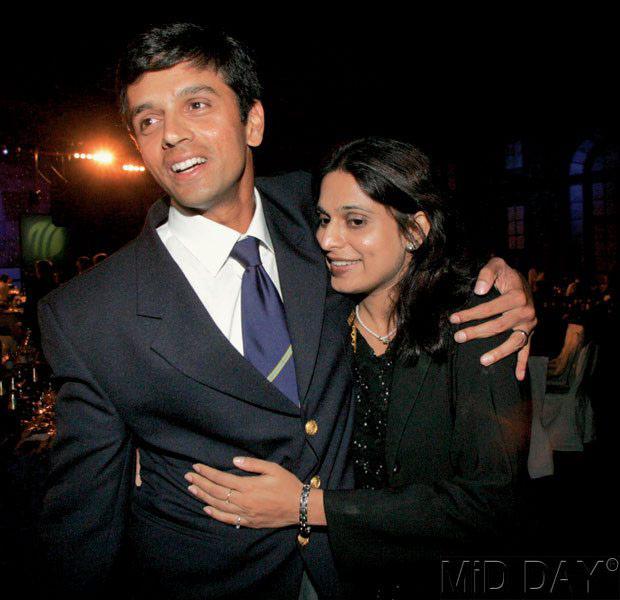 India's batting legend Rahul Dravid who scored tons of runs for the country was pursuing his MBA when he got selected to play in the Indian team.
In pic: Rahul Dravid with wife