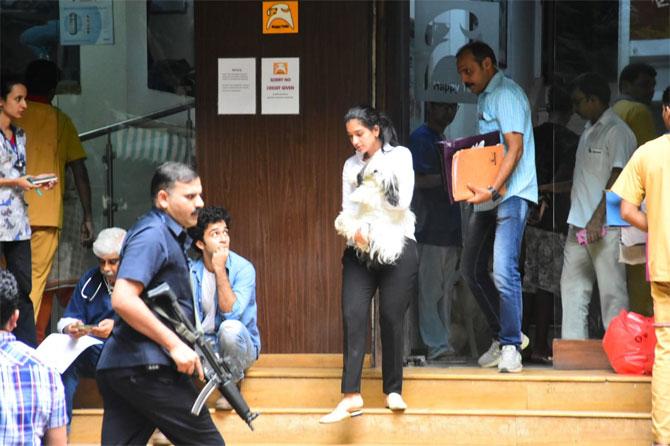 Radhika Merchant is the daughter of Viren Merchant, the CEO and Vice Chairman of Encore Healthcare. Radhika Merchant grabbed attention ever since the two high-end weddings of the decade, Isha Ambani with Anand Piramal and Akash Ambani with Shloka Mehta