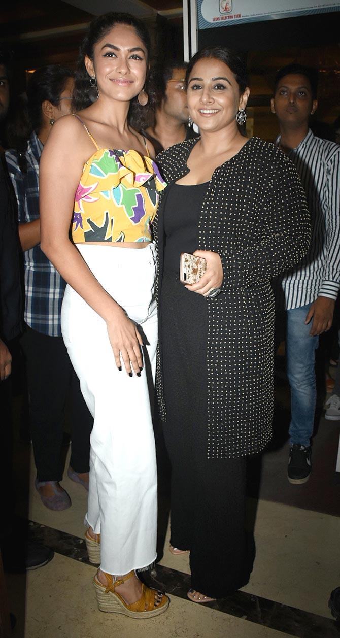 Apart from Vidya, Mission Mangal also stars Akshay Kumar, Taapsee Pannu, Sonakshi Sinha, Kirti Kulhari, Nithya Menon and Sharman Joshi. Directed by Jagan Shakti and presented by Fox Star Studios. Produced by Cape of Good Films, Hope Productions, and Fox Star Studios, the film is scheduled to land in theatres on August 15.
In Picture: Mrunal Thakur and Vidya Balan pose for a perfect picture at Radio City office