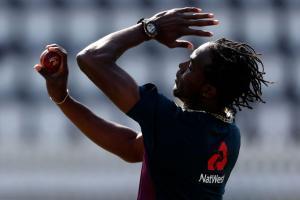 Ashes: Jofre Archer gets England cap as rain washes out first day