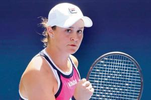 French Open champ Ashleigh Barty struggles to enter second round