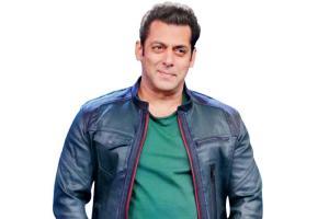 B-town buzz: Salman Khan praised by Santosh Shukla; PeeCee's sister act