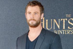 Liam leans on brother Chris Hemsworth for support after split