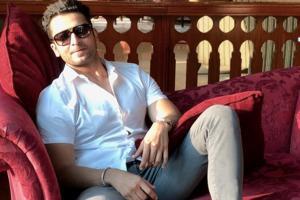 Imran Khatri all set to make his debut in Bollywood