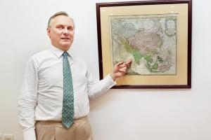 Irish Ambassador donates 37 maps to Asiatic Society