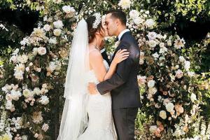 Golfer Michelle Wie ties the knot with cager Jonnie West