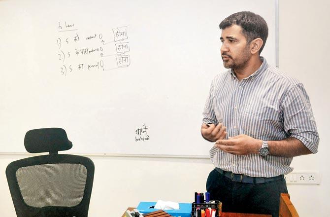 A Hindi class in session. Pics/Sayyed Sameer Abedi