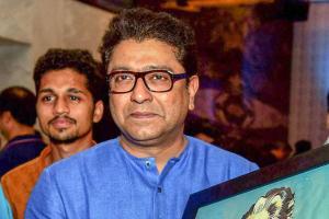 Raj Thackeray expresses condolence after party worker commits suicide