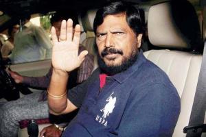Those opposing Kashmir move should go to Pakistan, says Ramdas Athawale
