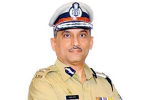 Police chief Sanjay Barve to stay on for three months