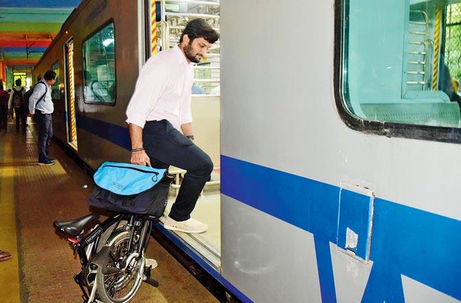 Vishal Nanil, a Kandivali resident, commutes to work by taking an AC local to Churchgate and folding his Brompton in the train. The bike is also allowed inside the Mumbai Metro