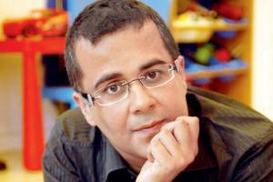 Chetan Bhagat trolled on Twitter for poor knowledge of tennis
