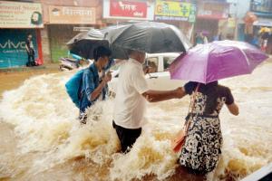 Mumbai Rains: 3 die after overnight downpour in in a slum at Dindoshi
