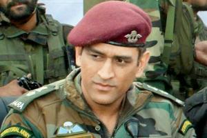 Army man MS Dhoni celebrates Independence Day in Ladakh