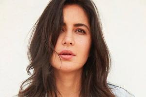 Anushka Sharma gushes over Katrina Kaif's no-makeup Instagram pix
