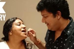 Malayalam singer Biju Narayanan's wife Sreelatha dies of cancer